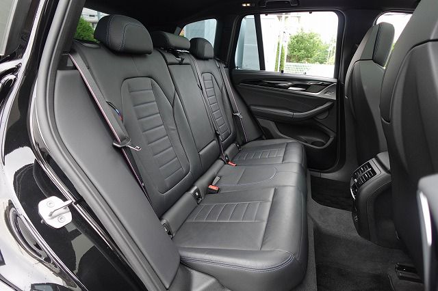 G01 X3 M40i RHD ZA