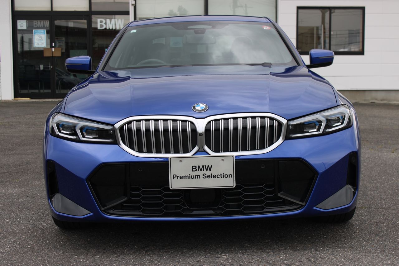 320d xDrive Berline RHD