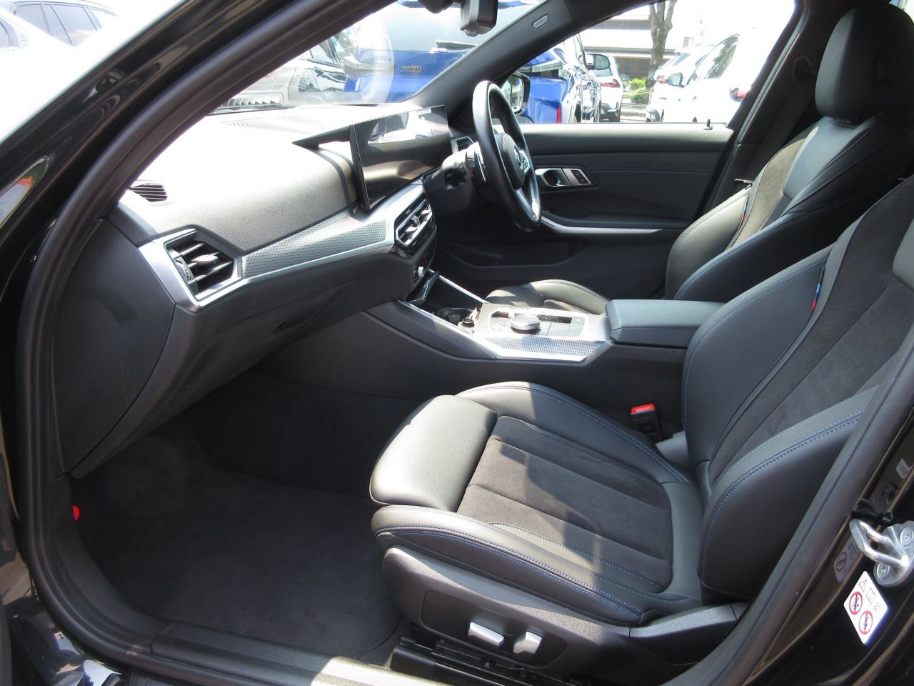 320d xDrive Berline RHD