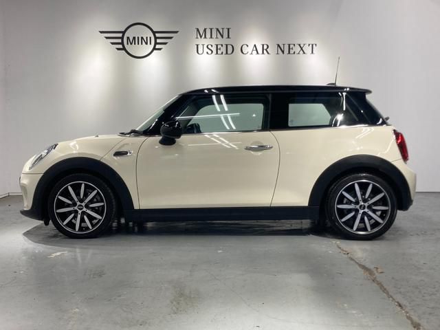 F56 MINI Cooper 3-Door Hatch LCI