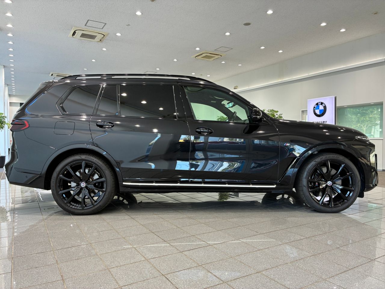 X7 xDrive40d RHD US