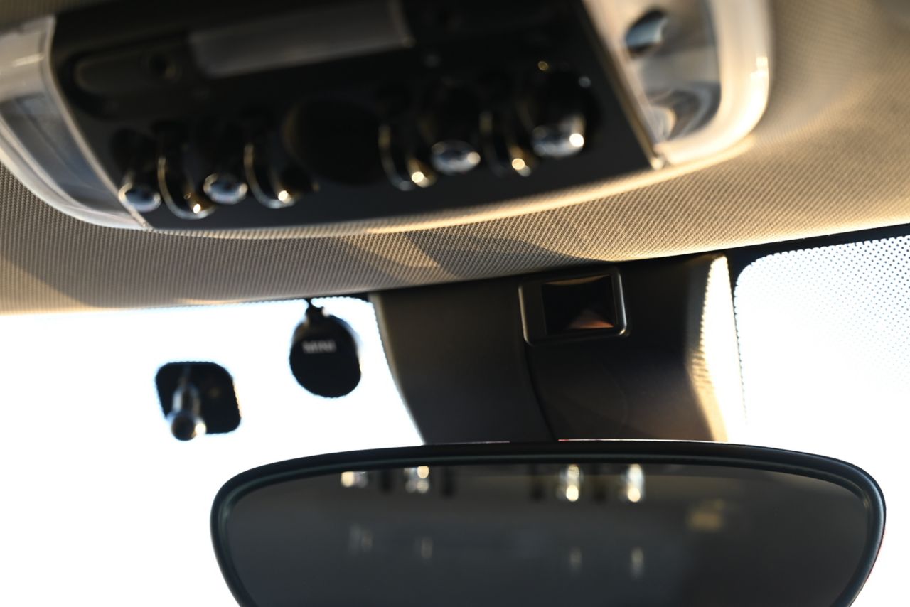 F55 COOPER D (AT)