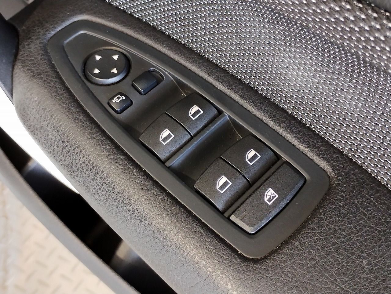 118D 5DOOR RHD