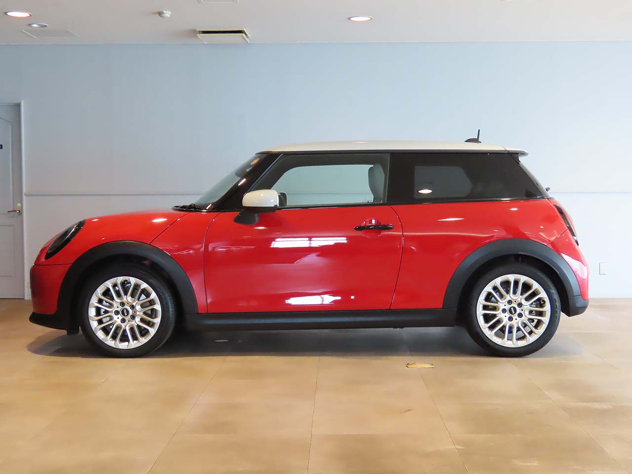 F66 MINI Cooper C 3Dr