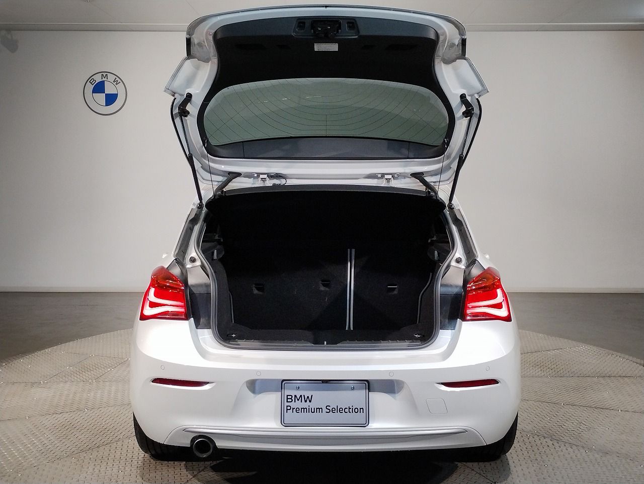118 5DOOR RHD