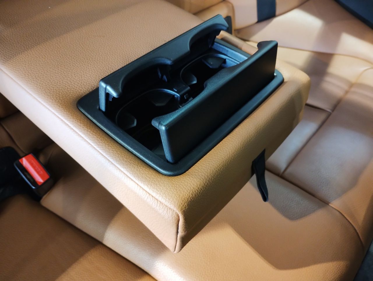 320D BLUEPERFORMANCE SEDAN RHD