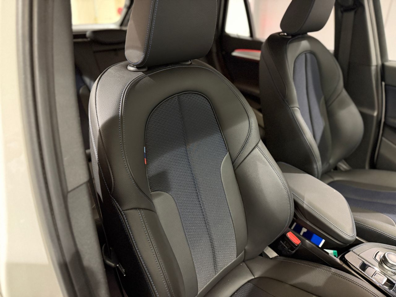 X1 sDrive18i RHD