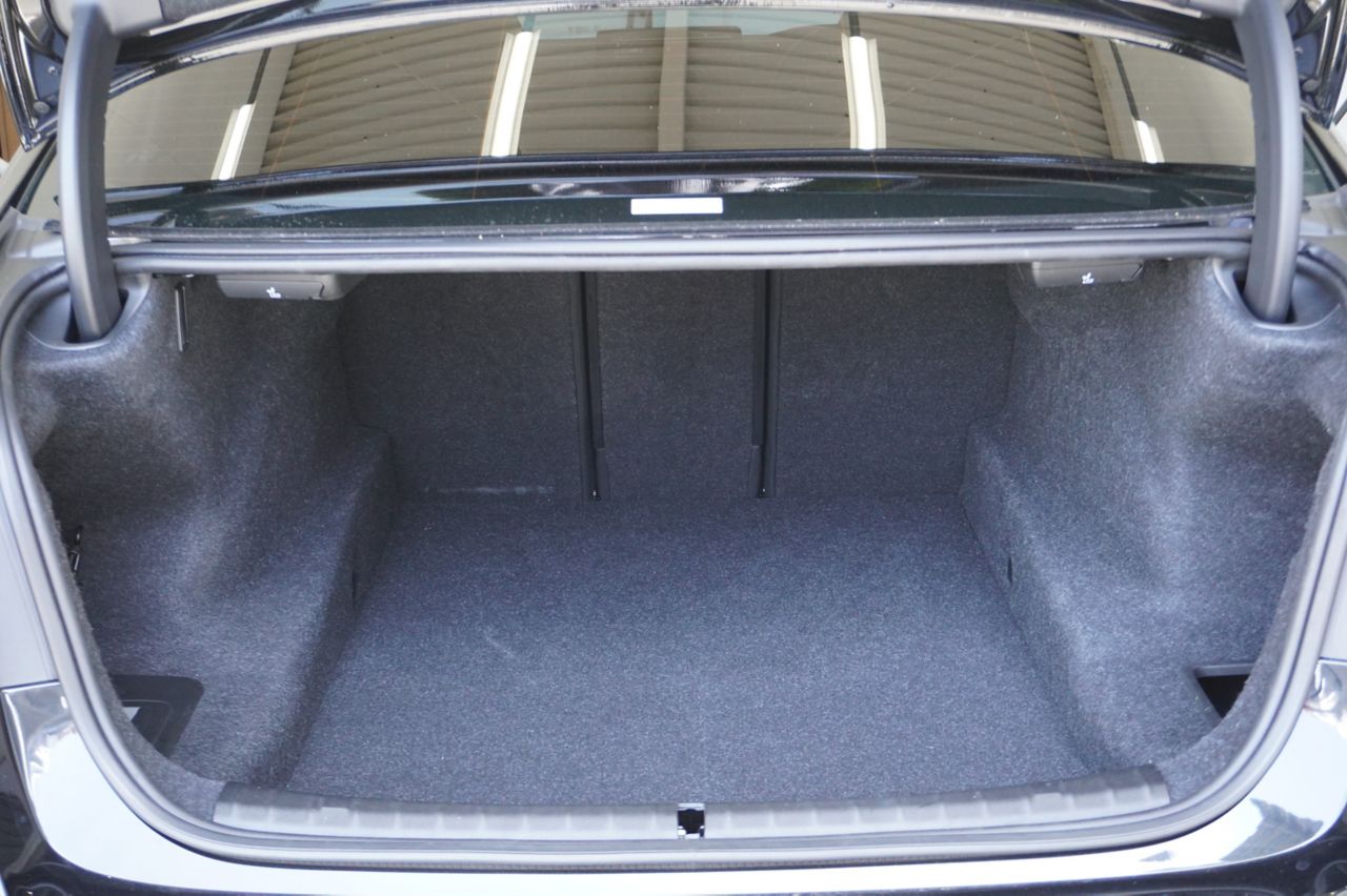 M5 Sedan RHD