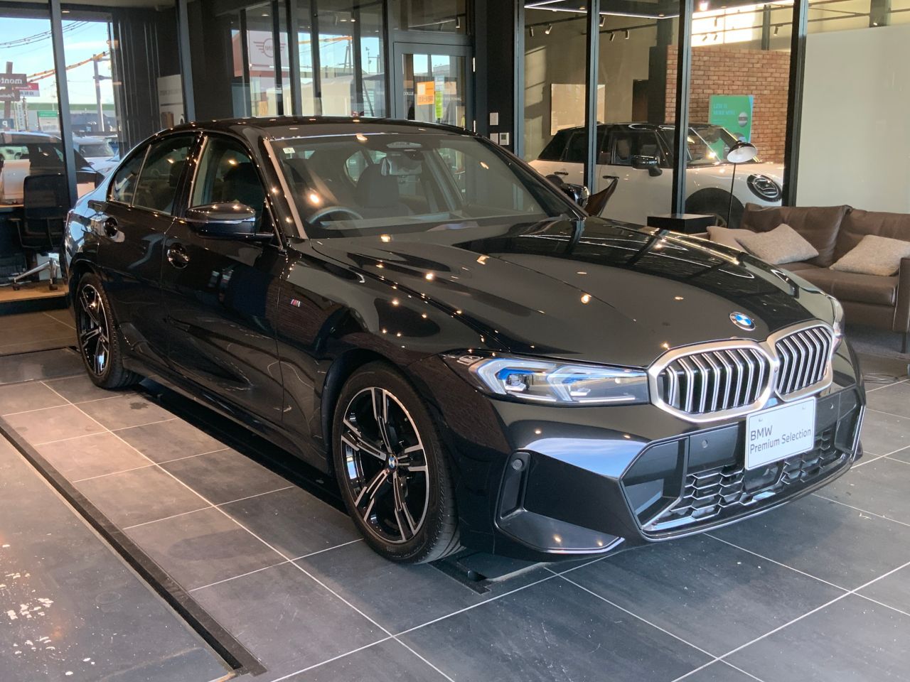 320d xDrive Berline RHD