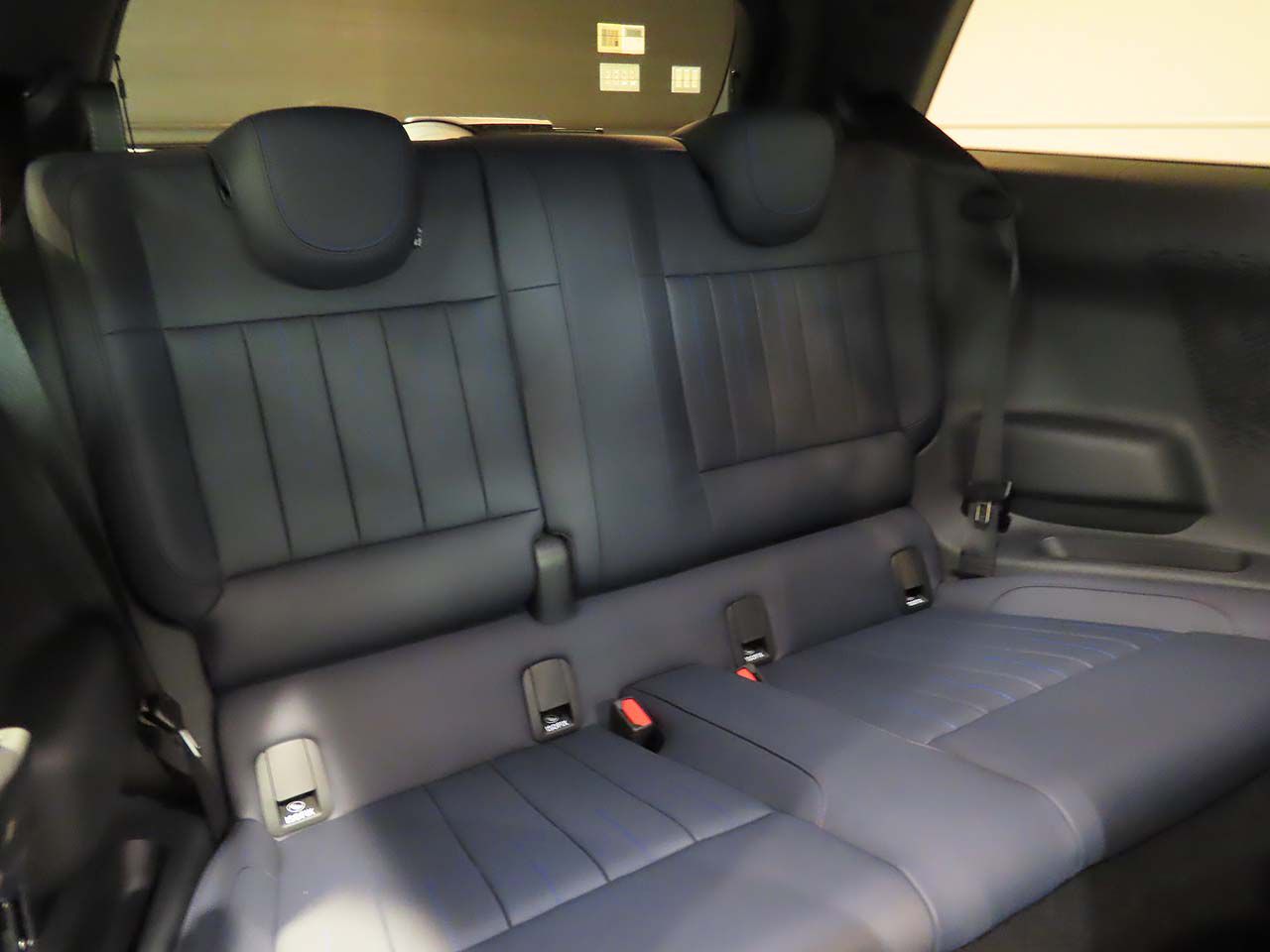 J01 MINI Cooper SE