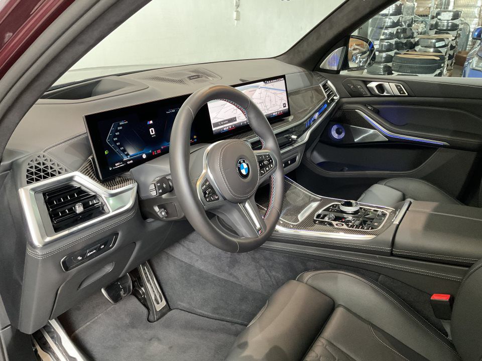BMW X7