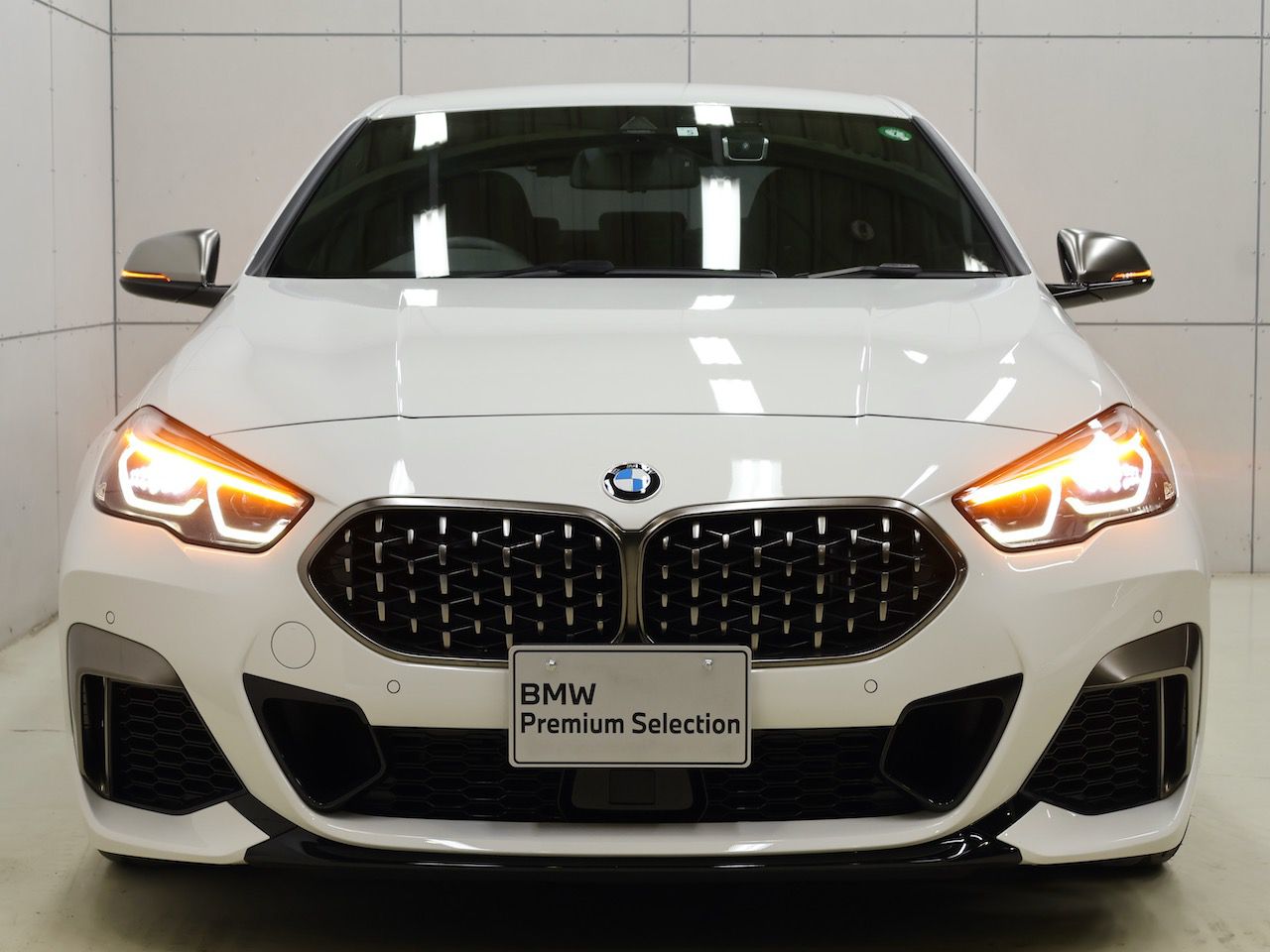 F4* **35i xDrive **** ***** B48 2.0i