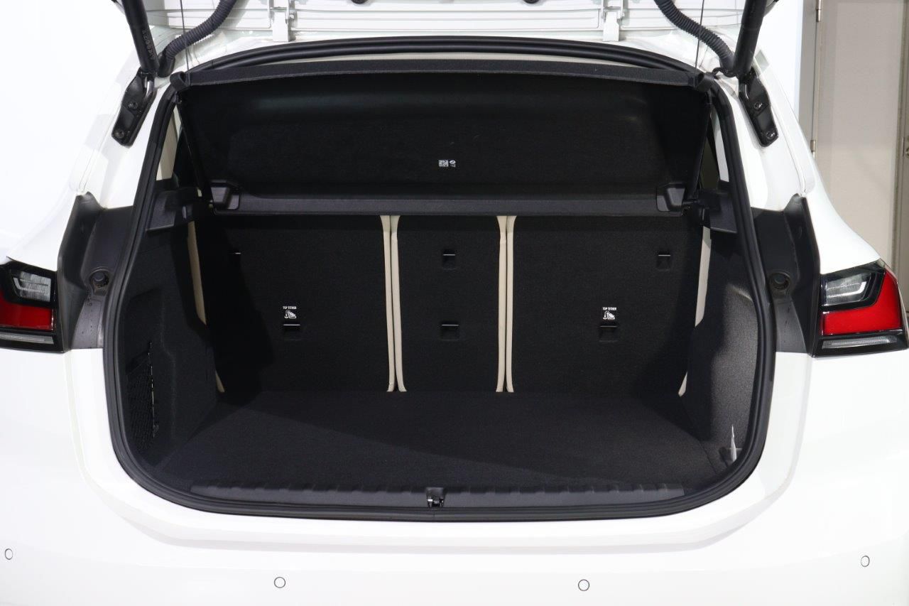 U06 218d Active Tourer B47 2.0d