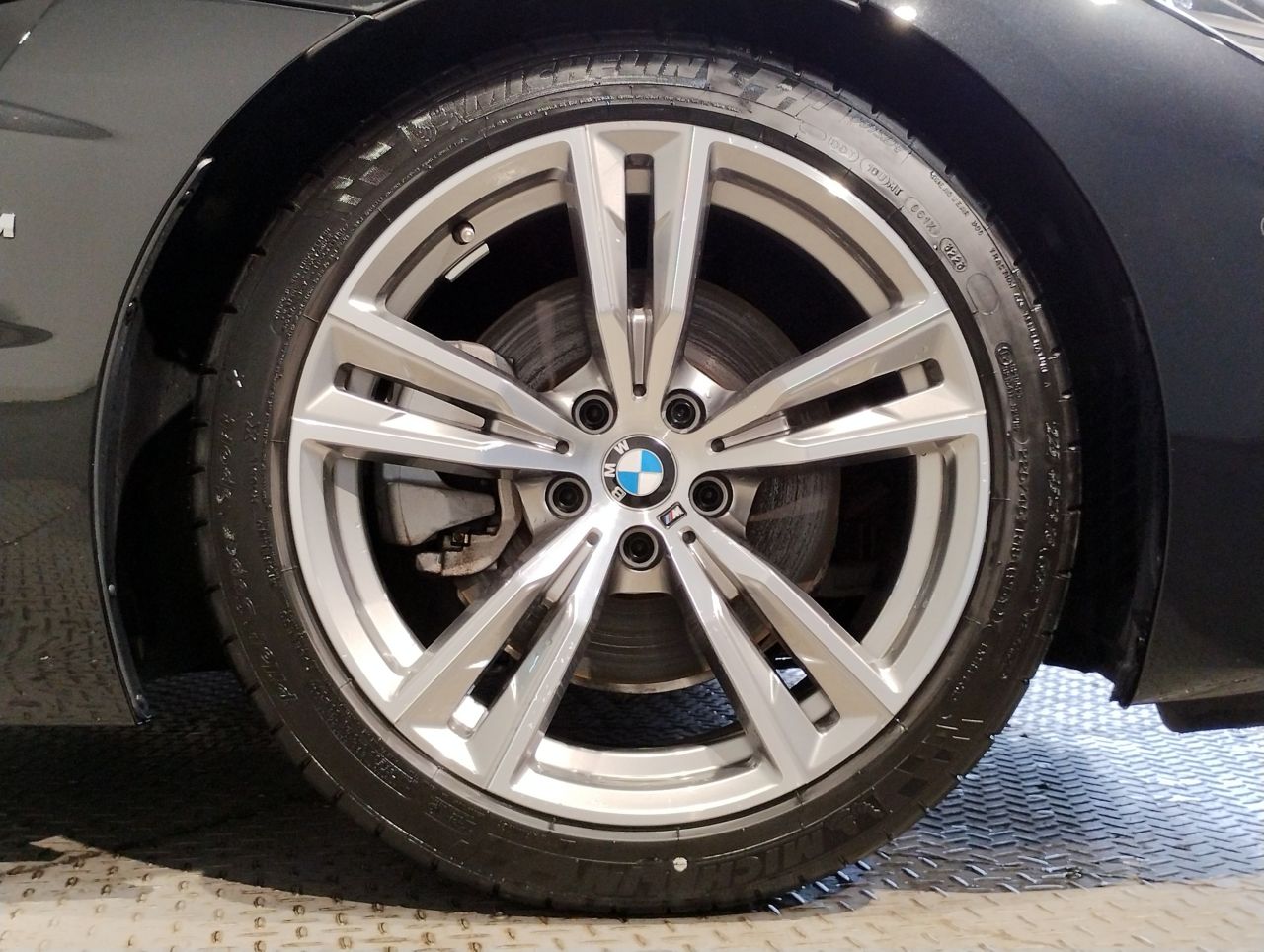 G29 z4 sDrive20i RHD