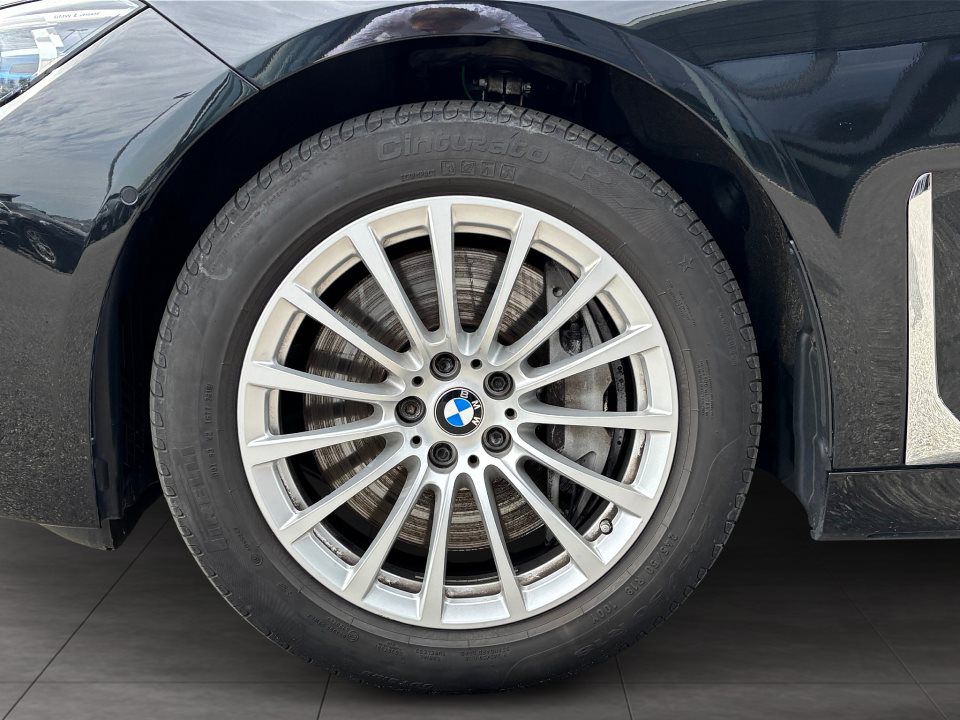 BMW 740
