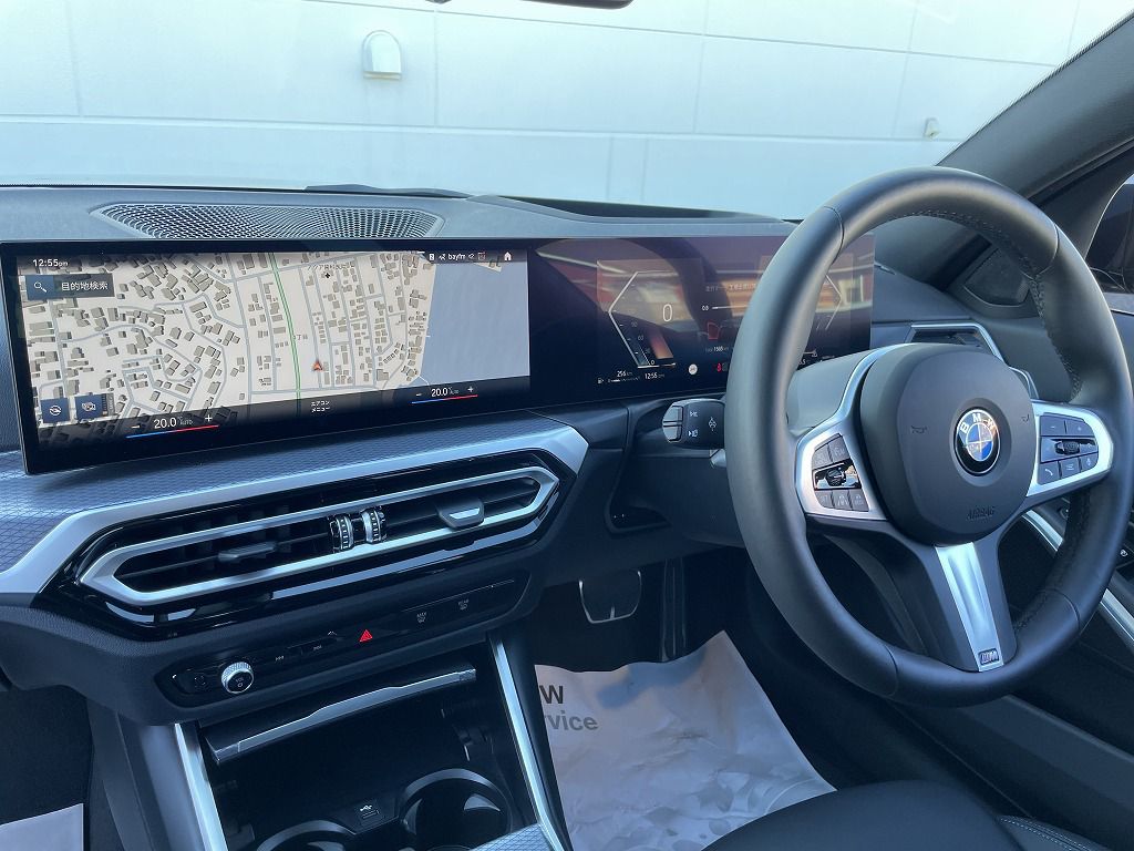 320d xDrive Berline RHD