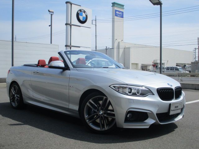 220I CABRIOLET RHD