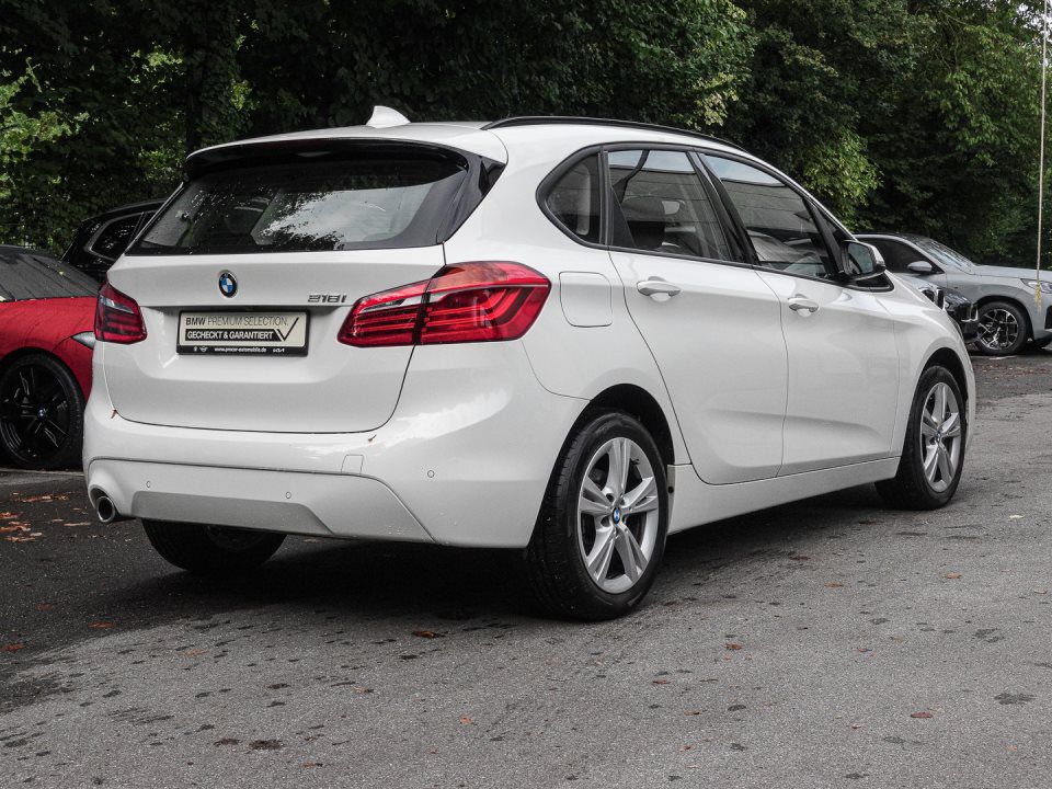 BMW 218
