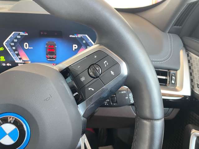 U11 iX1 xDrive30
