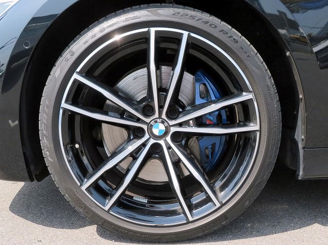 G21 320i RHD