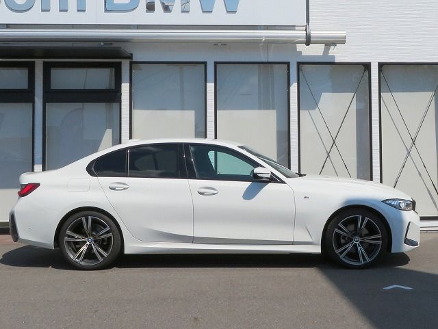 320d xDrive Berline RHD