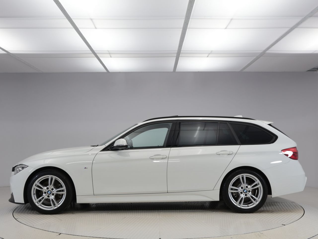 320D TOURING RHD