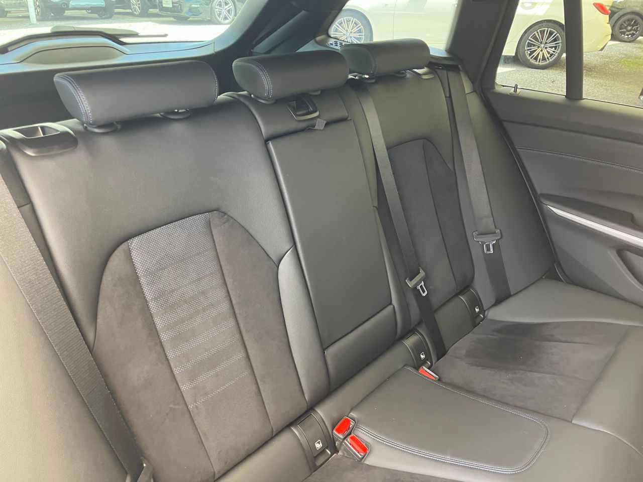 G21 320i Touring LCI RHD