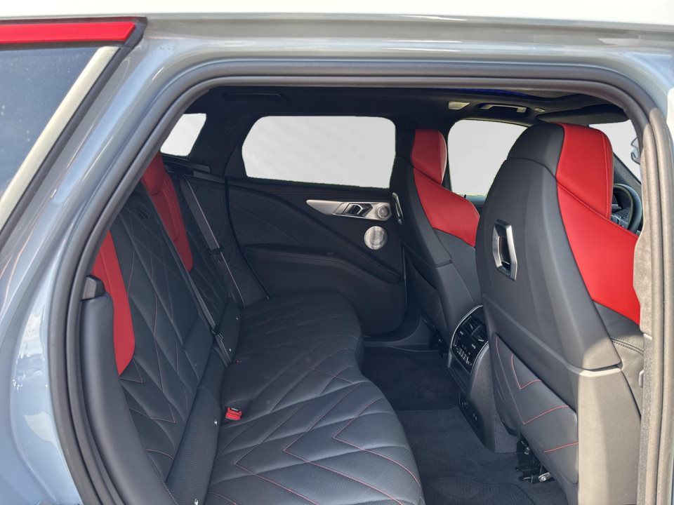 BMW XM