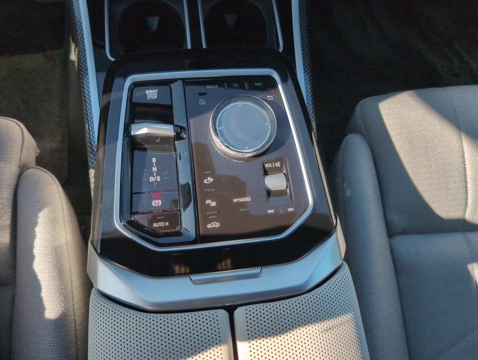 BMW 760