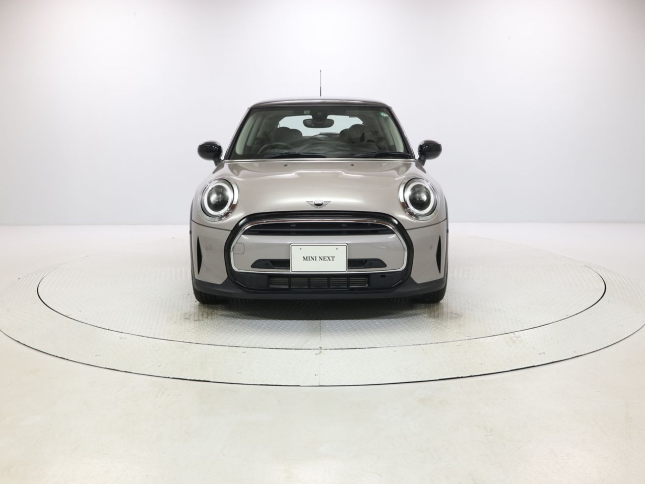 MINI Cooper F56 RHD