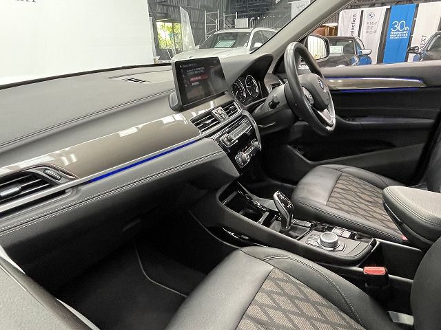 X1 sDrive18i RHD