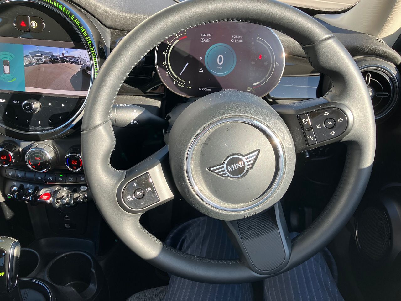 MINI Cooper F56 RHD