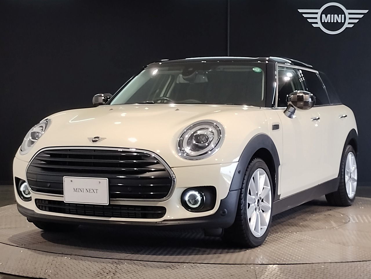 MINI COOPER CLUBMAN.