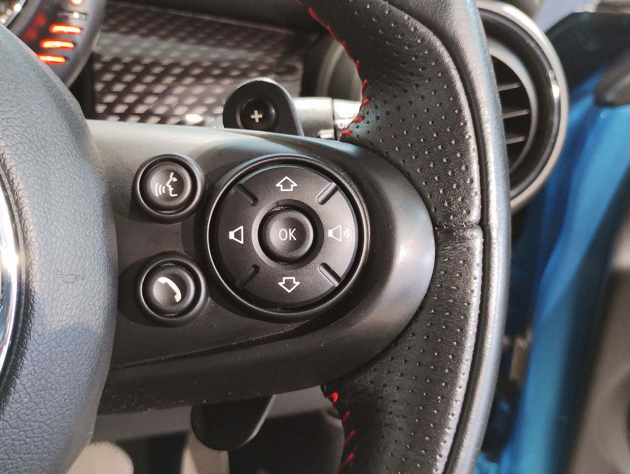 F56 COOPER S D(AT)