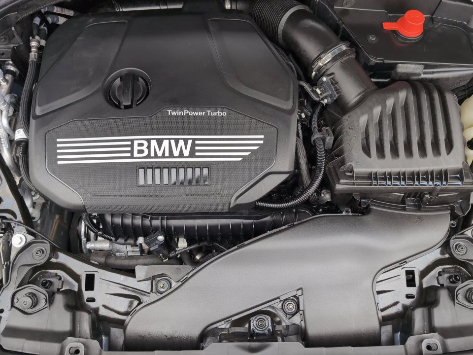 BMW 218