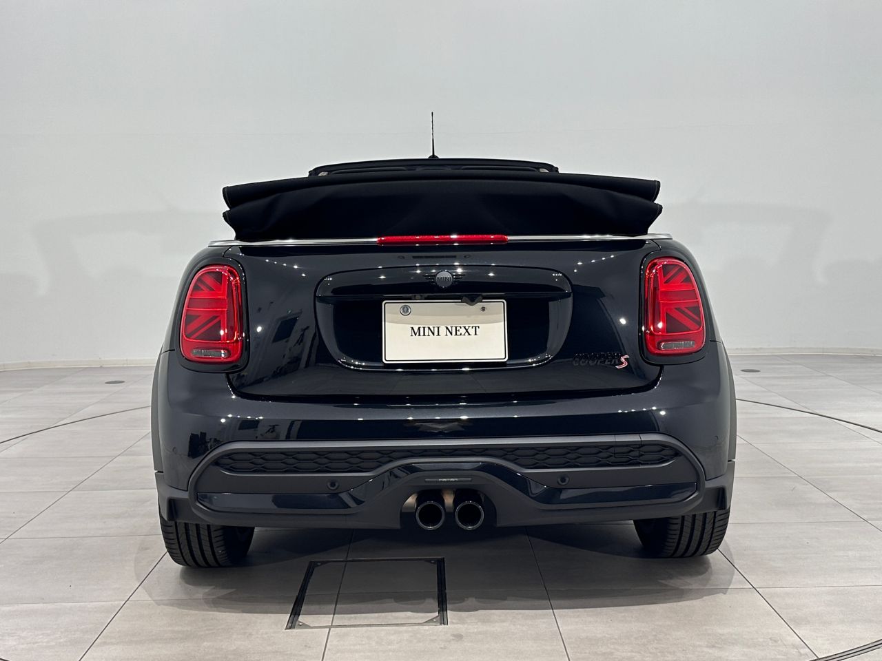 MINI Cooper S Convertible RHD
