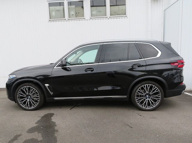 X5 xDrive30d RHD