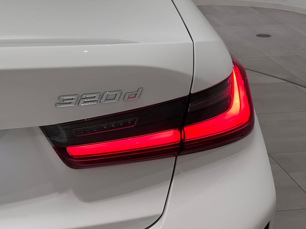 320d xDrive Berline RHD