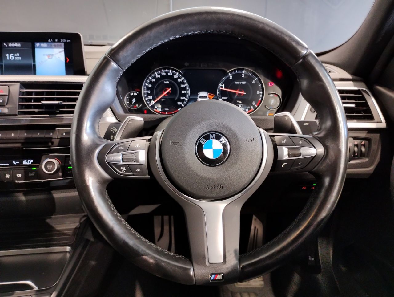 320D SEDAN RHD