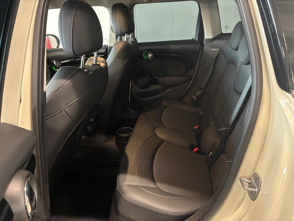 MINI F55 Cooper D 5dr Hatch LCI