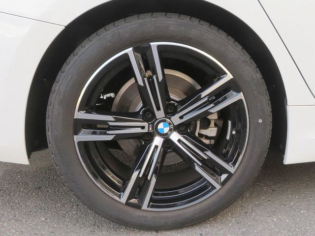 G20 320i Saloon LCI RHD MX