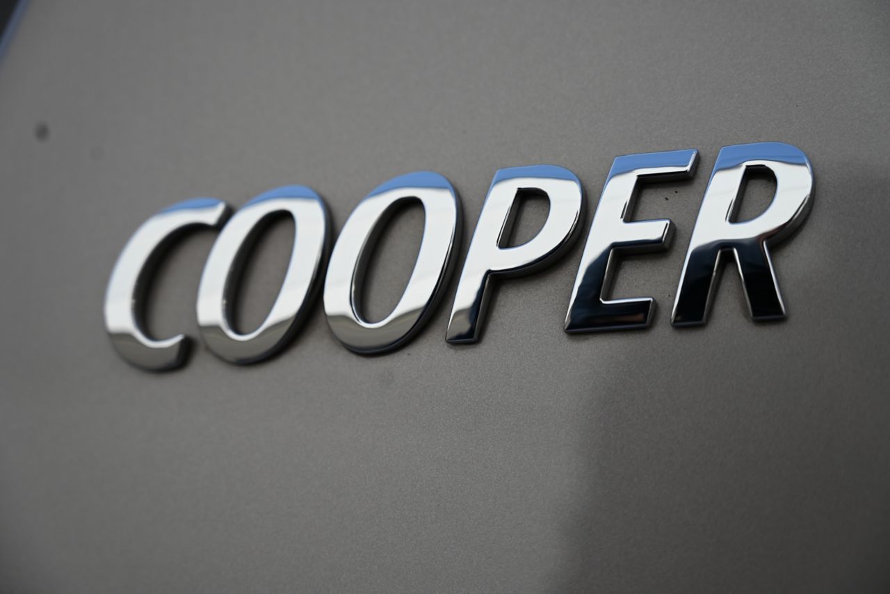 MINI Cooper F56 RHD