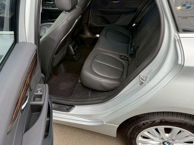 218D ACTIVE TOURER RHD