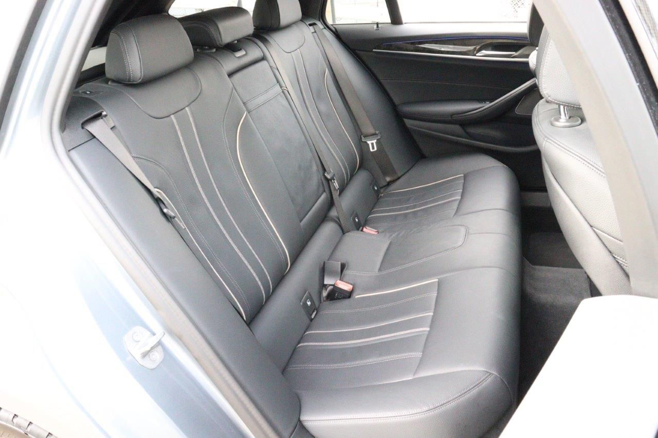 520d xDrive Touring RHD