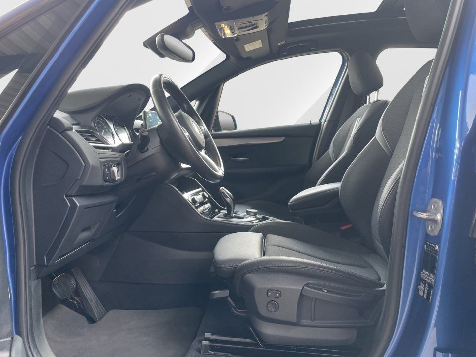 BMW 218