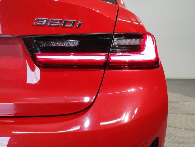 G20 320i Saloon RHD TU