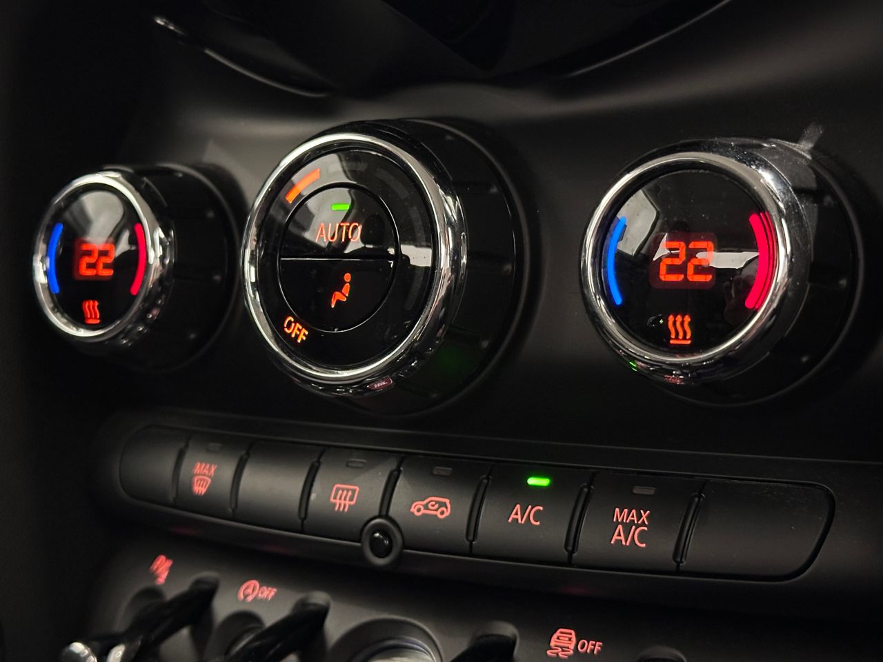 F56 COOPER D (AT)