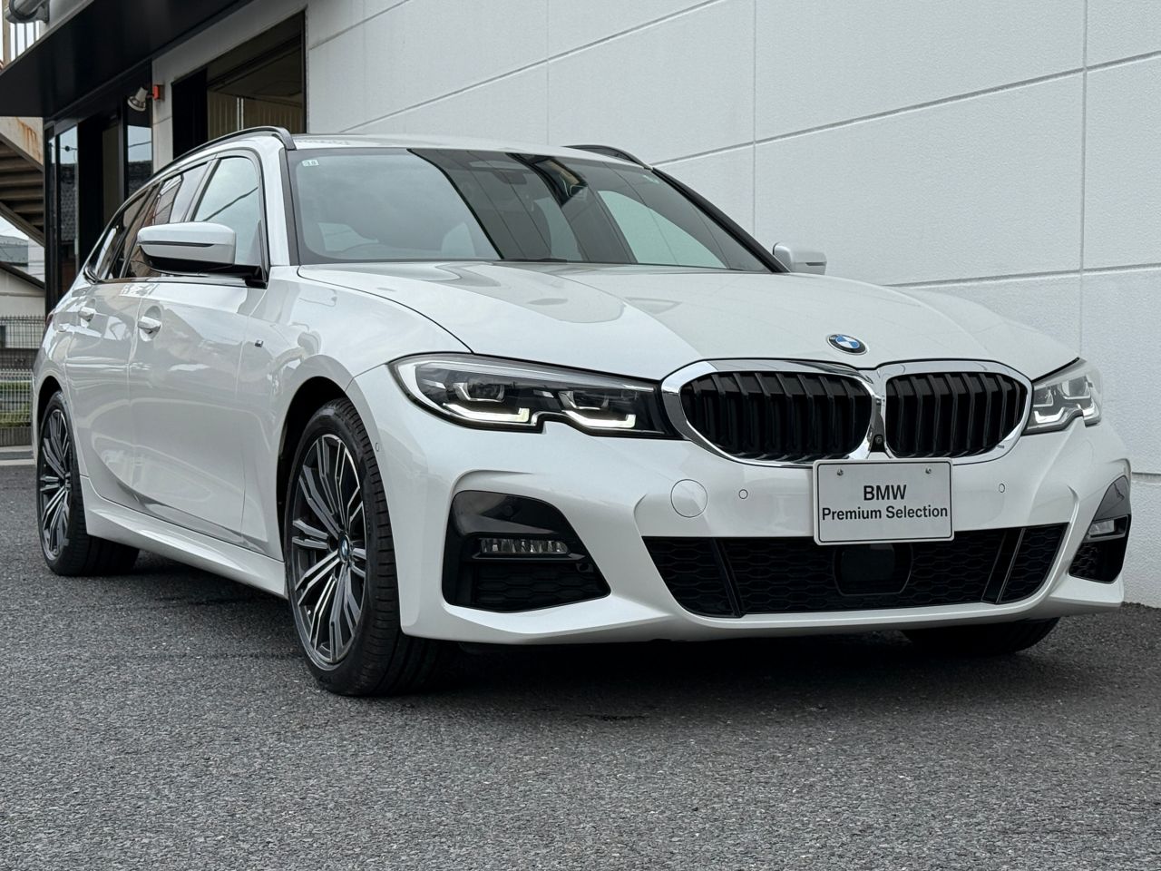 G21 320i RHD