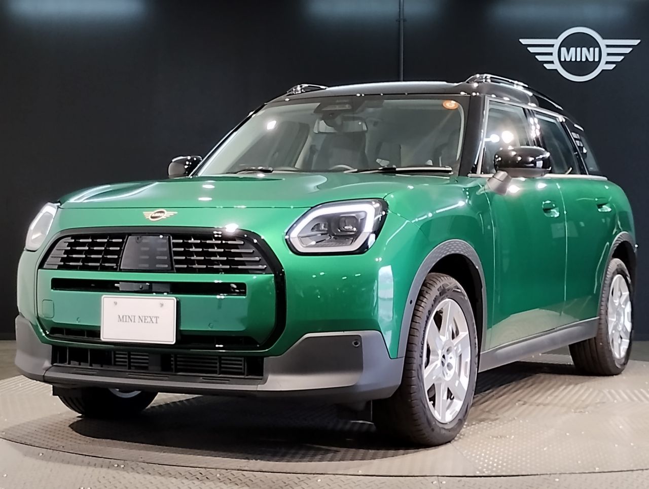 THE NEW MINI COUNTRYMAN C