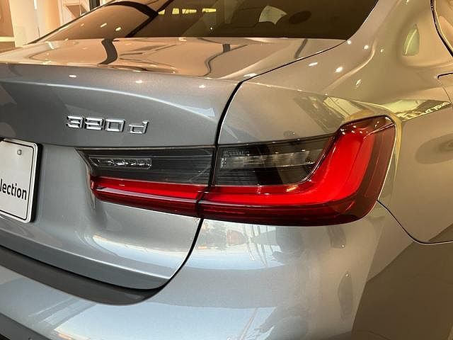 320d xDrive Berline RHD